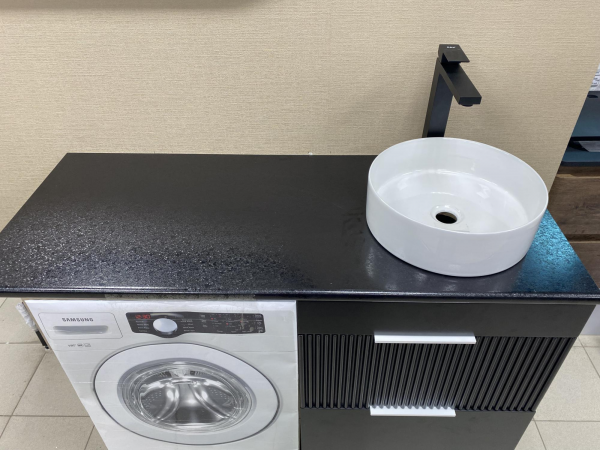 Столешница 110*50(55) отверстие справа черный 